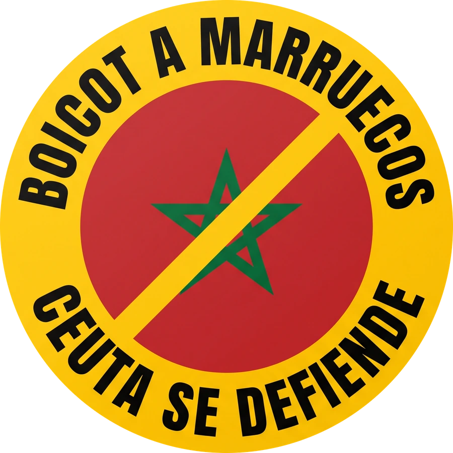 Pegatina circular amarilla con los textos «Boicot a Marruecos» y «Ceuta se defiende», y una franja diagonal sobre la bandera marroquí.